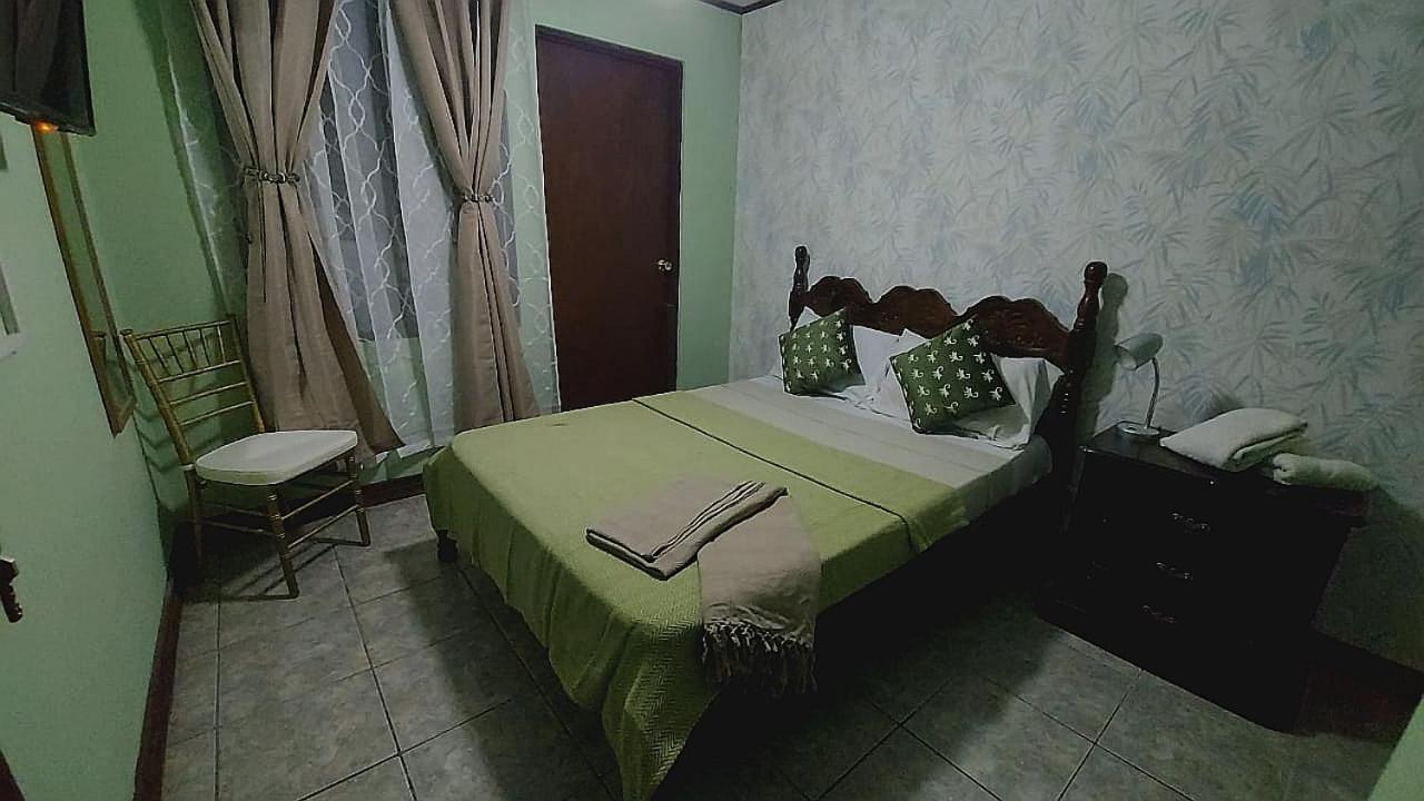 Airport Traveler'S Home Alajuela Dış mekan fotoğraf