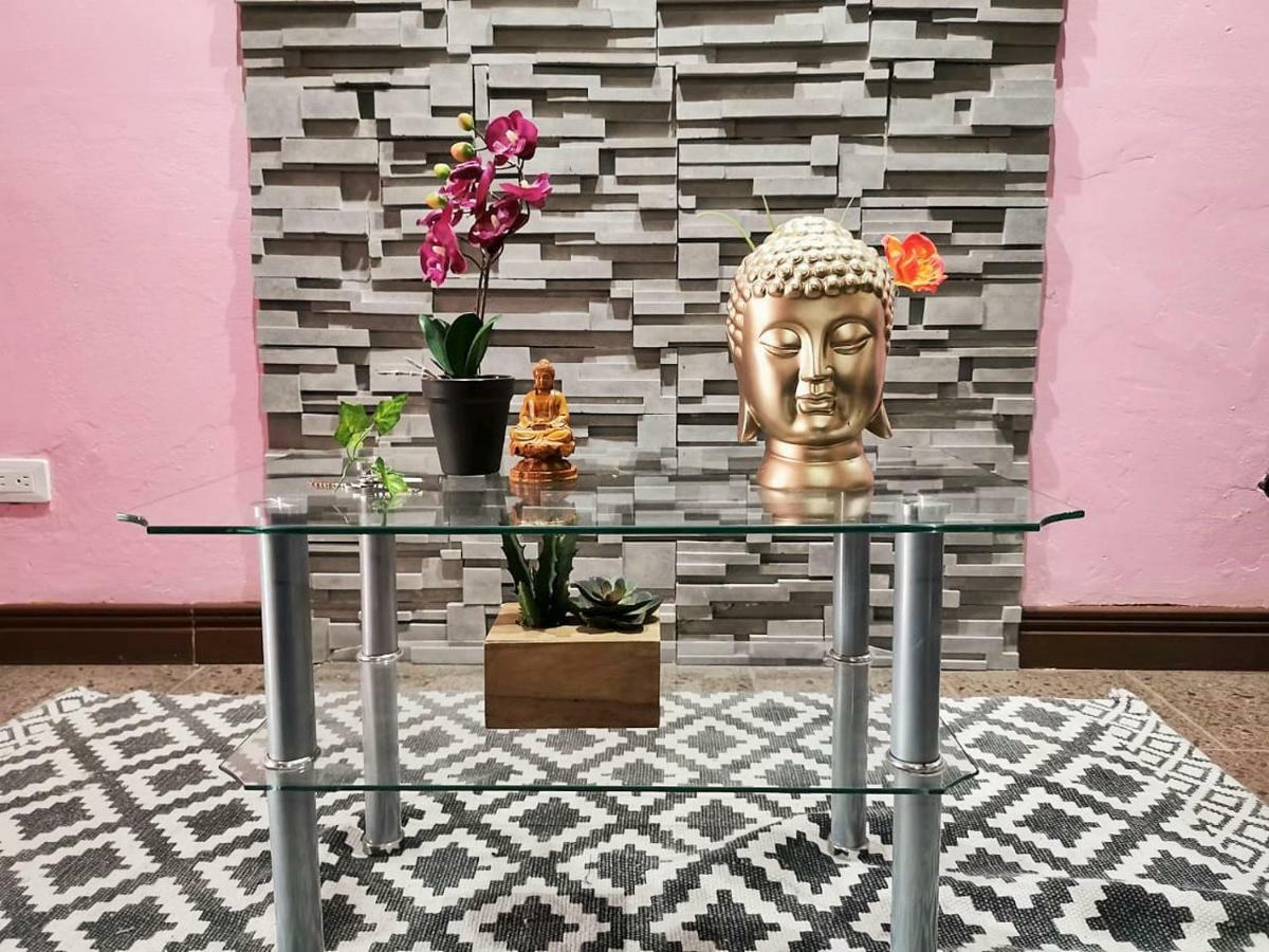Airport Traveler'S Home Alajuela Dış mekan fotoğraf