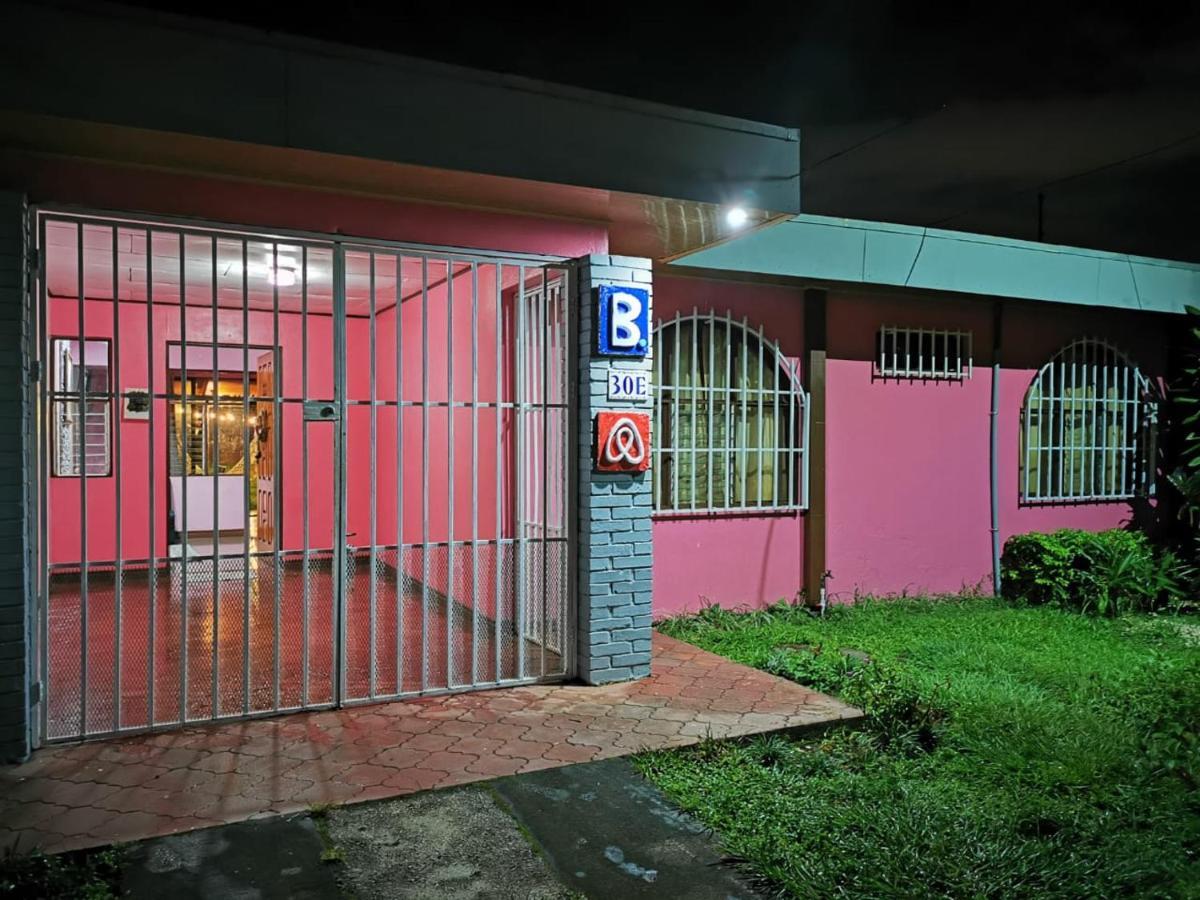 Airport Traveler'S Home Alajuela Dış mekan fotoğraf
