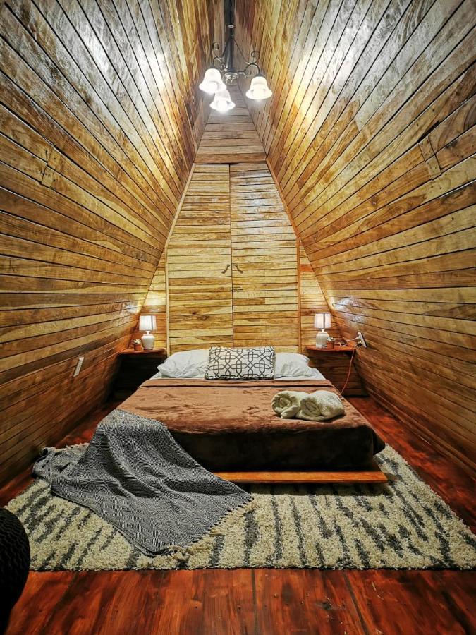 Airport Traveler'S Home Alajuela Dış mekan fotoğraf