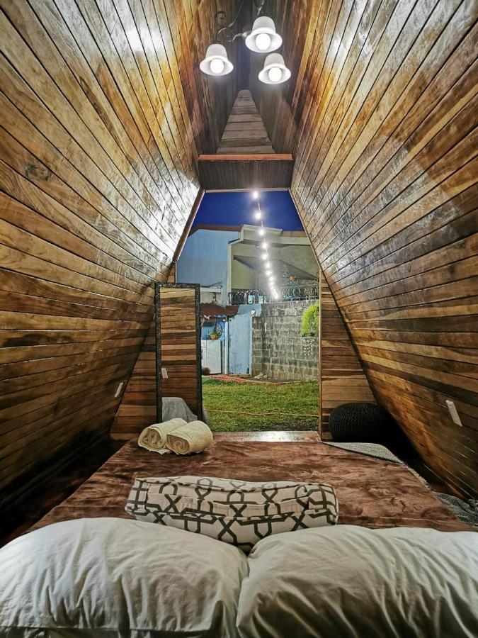 Airport Traveler'S Home Alajuela Dış mekan fotoğraf